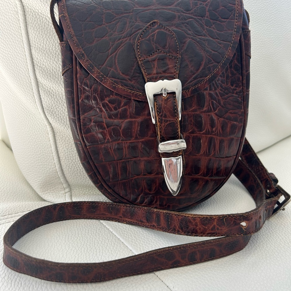 Vintage Doppia Vita Italy Croc Embossed Leather Western Buckle Saddle Crossbody